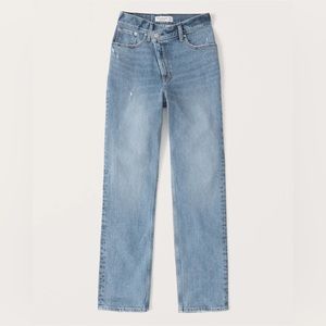 Abercrombie & Fitch Ultra High Rise 90s Straight Criss Cross Jean